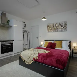 Apartment King Sized Luxury - Stylish Flat, Blackpool
